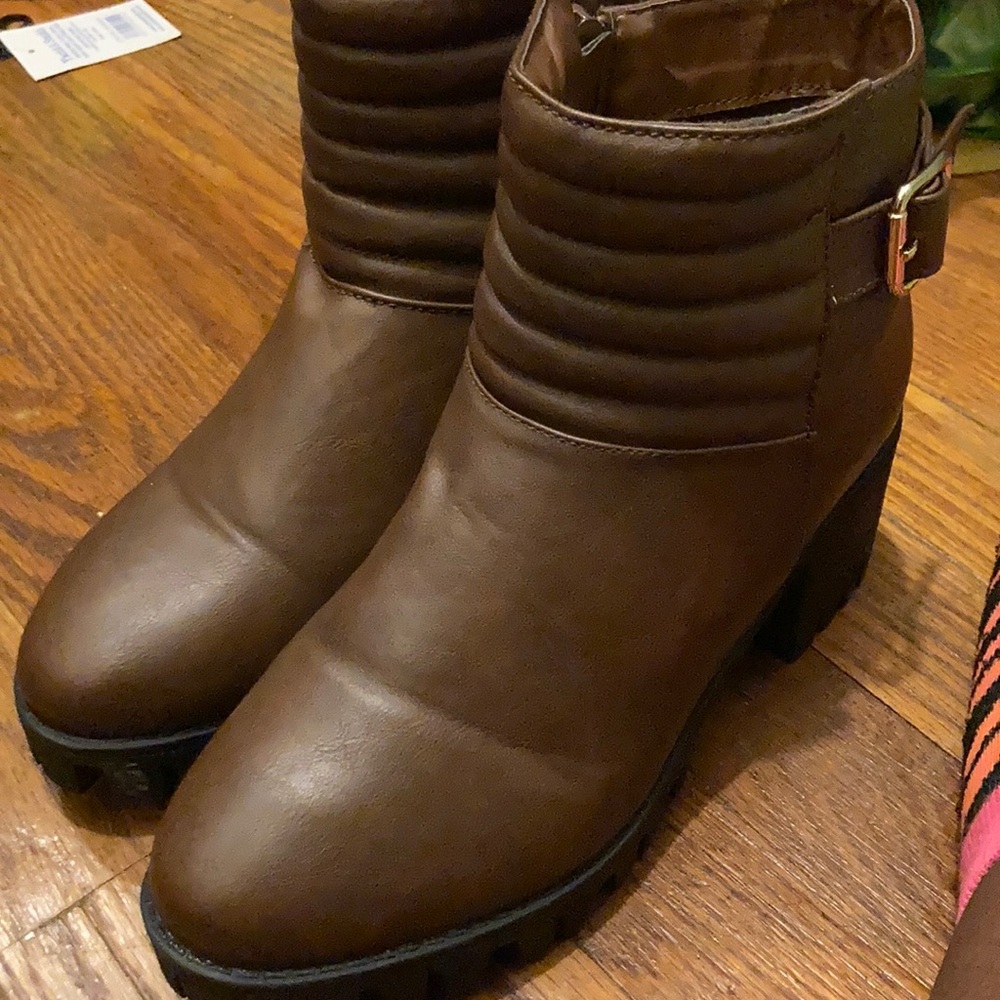 Boots 👢
